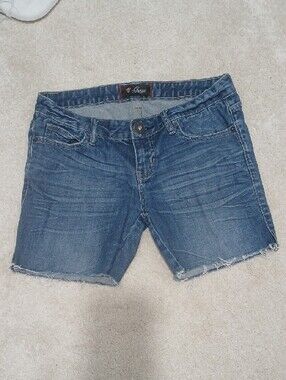 Guess Women’s Blue Denim Cutoff Shorts